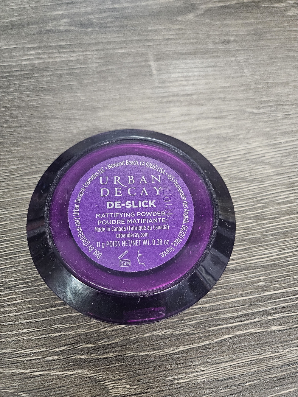 Urban Decay De-Slick Mattifying Powder – Purple